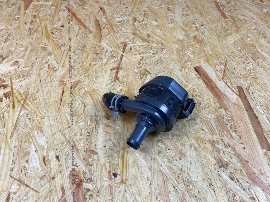 фото №7, Додаткова насос wody volvo xc60 ii xc90 ii xc40 v60 ii s60 iii 31493259