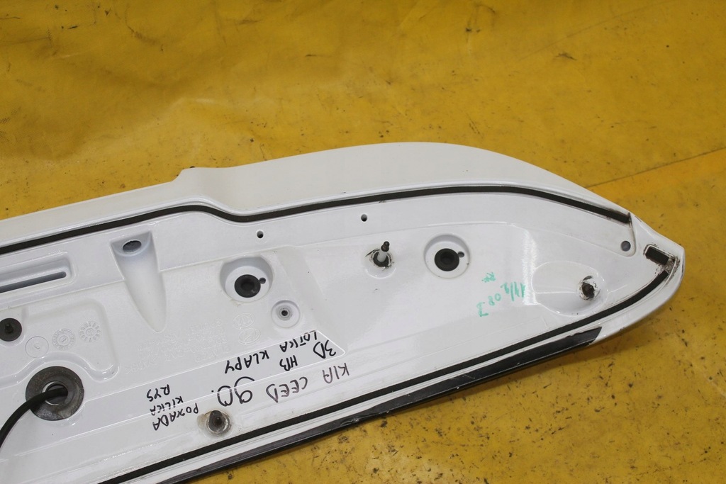 фото №7, Спойлер спойлер крышки kia ceed i 3d hb