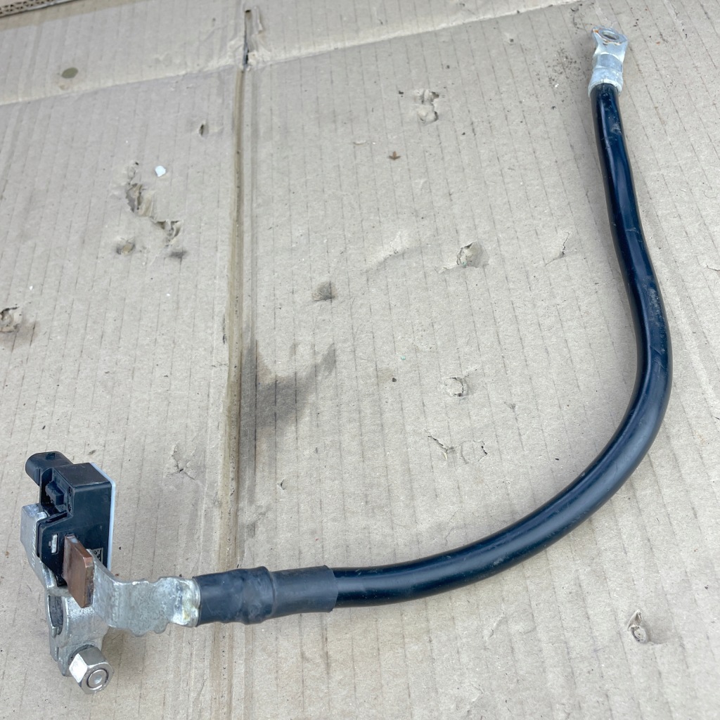 Mercedes w447 vito iii клемма минус ibs a4479052705 18 tyś km пробег 2019r Киев