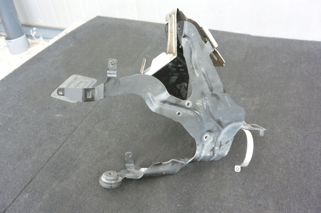 фото №14, Audi q7 кронштейн webasto 4l0971981c