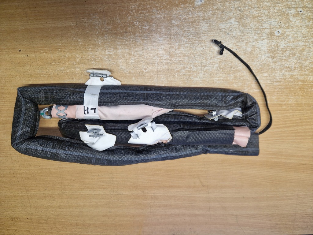 фото №1, Шторка безопасности левая peugeot 3008 ii