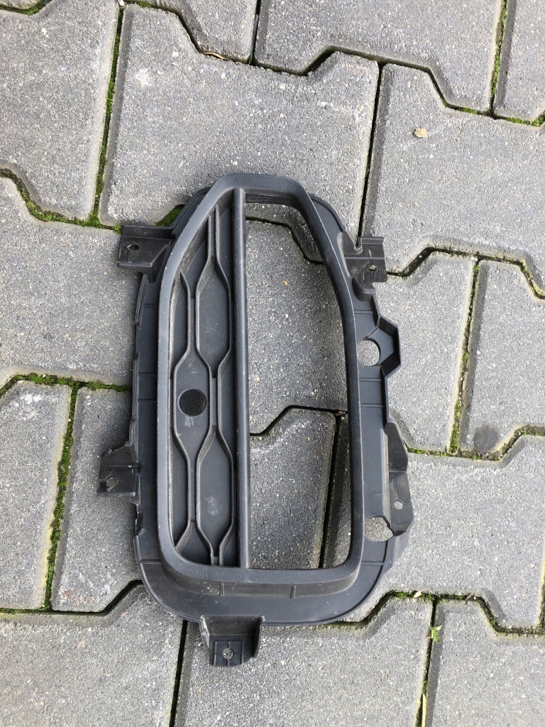 фото №1, Vw t-roc решітка бампера ліва 2ga853211h