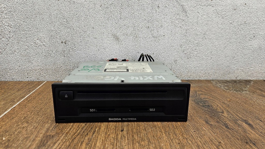 фото №1, Skoda octavia mk3 5e0035874a панель радіопрогравач cd/dvd/gps