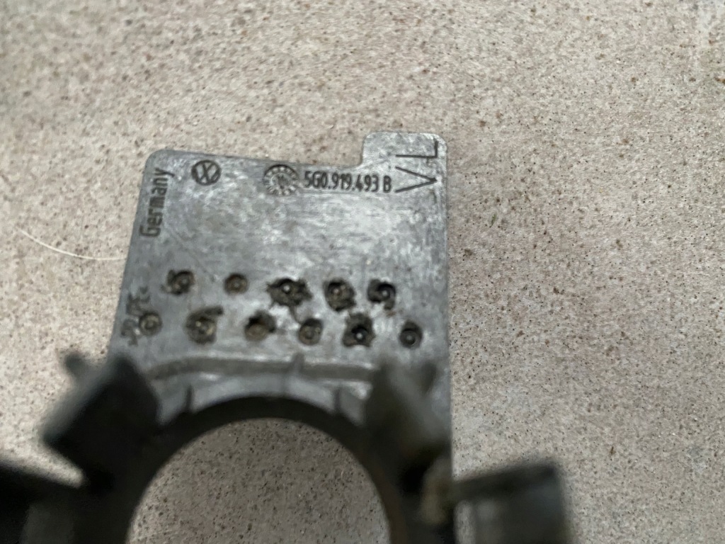 фото №4, Корзина кронштейн pdc 5g0919493b vw golf vii