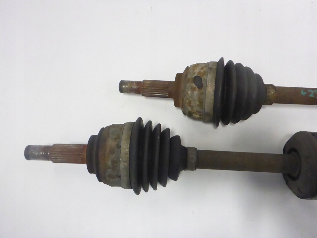 фото №3, Приводной вал правая перед dacia sandero ii 1.5dci 12-