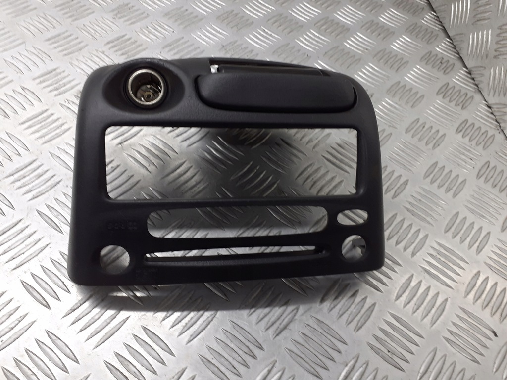 фото №1, Попільничка toyota yaris verso 86220-52020