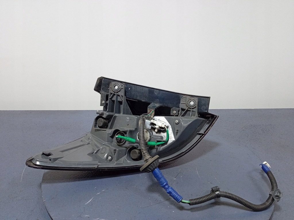 фото №3, Honda hr-v ii лампа задняя правая наружная