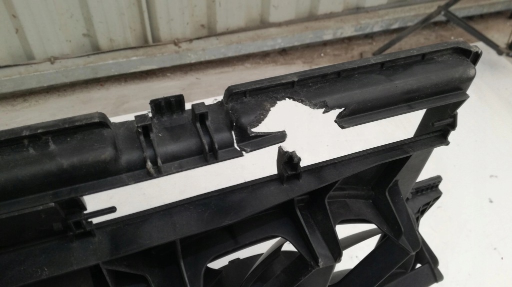 фото №4, Audi a8 4h корпус вентилятор 4h0121003f