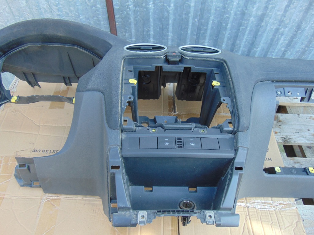 фото №4, Приборная панель приборная панель приборная ford focus mk2