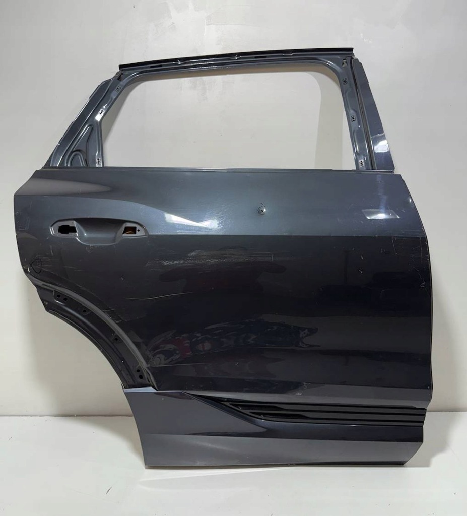 фото №1, Audi q8 4ke e-tron двері правий задня молдинг ładne