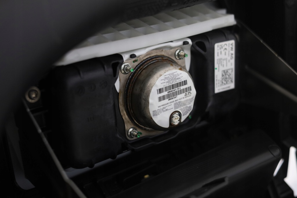 фото №8, Приборная панель приборная приборная панель полка подушка безопасности оригинал pas vw transporter t6.1 23r