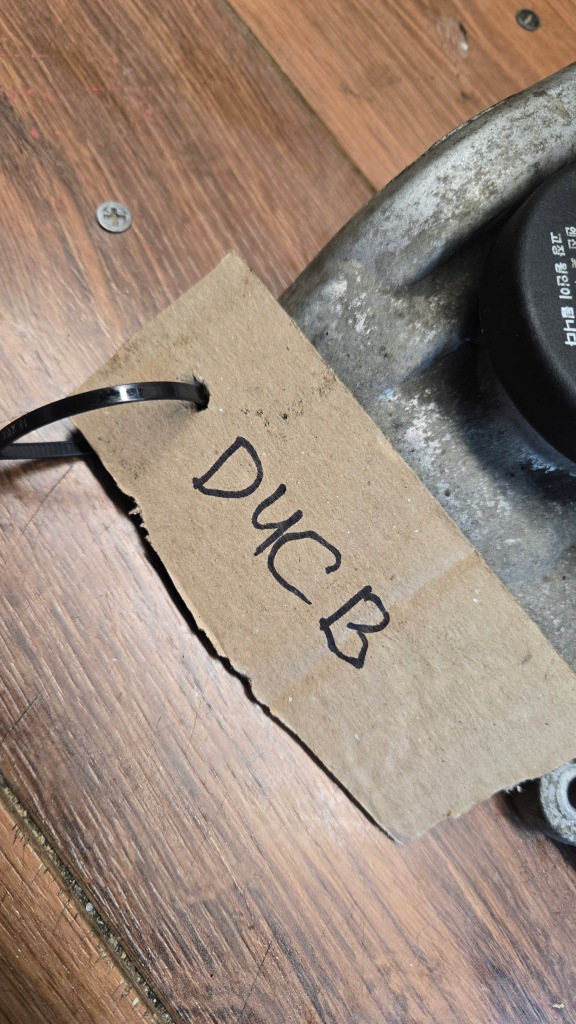 фото №1, Крышка клапанов kia sorento i 2.5 crdi d4cb