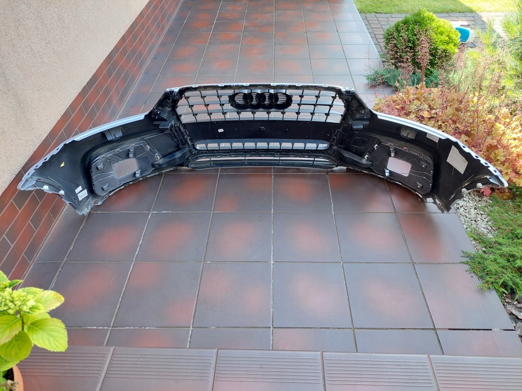 Бампер перед - решётка радиатора - audi q3 i - 8u0 - lift - 14-18 Доставка