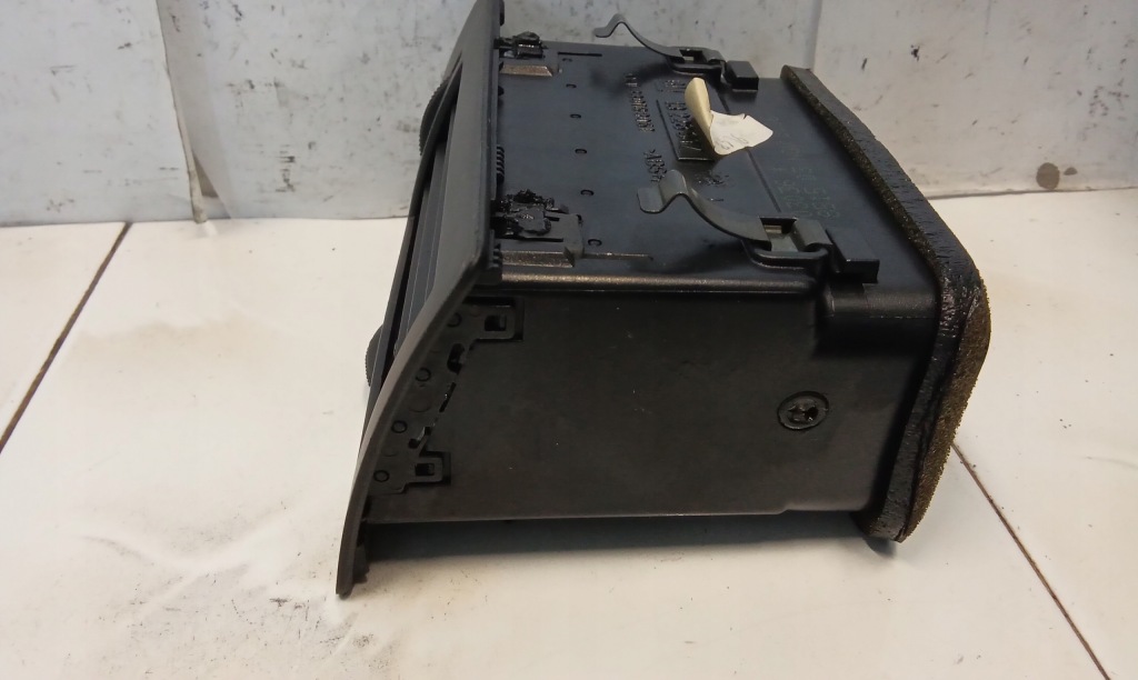 Решітка обдув лівий перед 13228917 opel astra h універсал 1.9cdti 2007r o2 Доставка