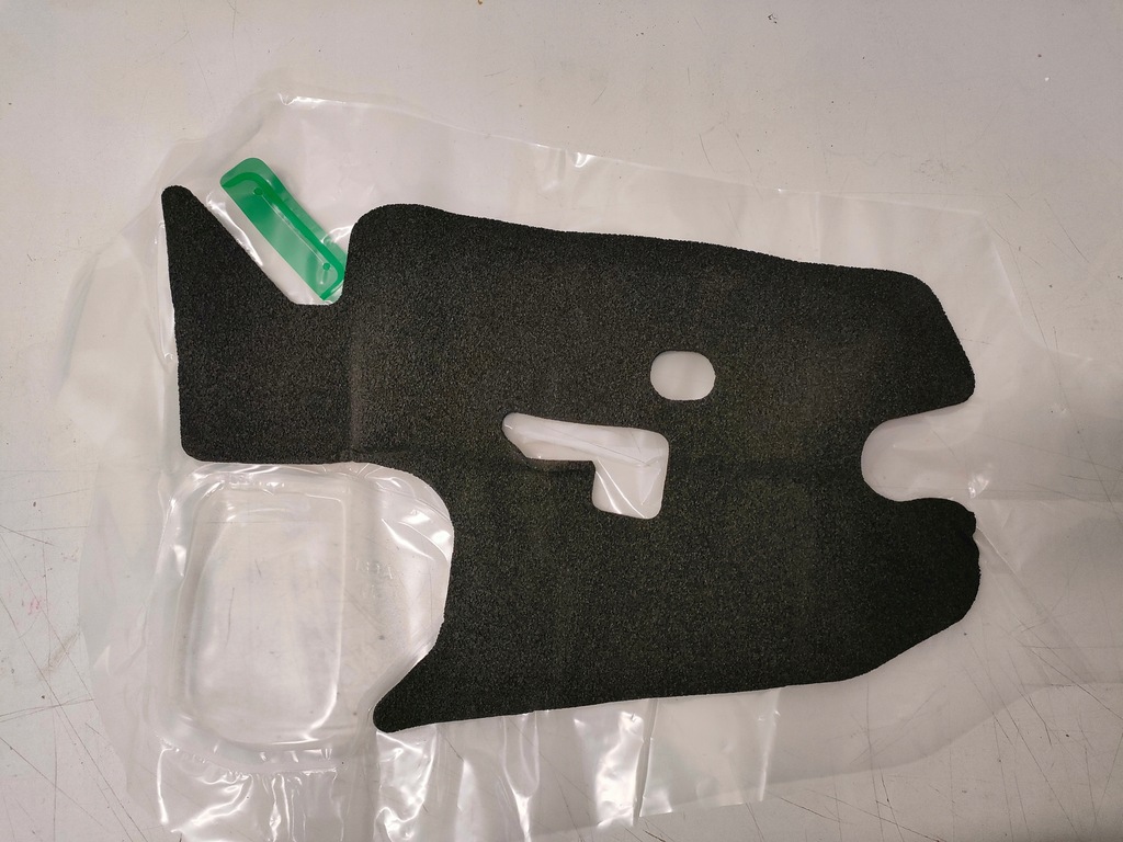 фото №1, Toyota пена шумоизоляция левый перед 67832-02410