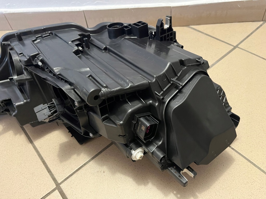 фото №13, Audi a6 a-6 c8 c-8 matrix full led 4k0 лампа передняя перед левая 4k0941039c