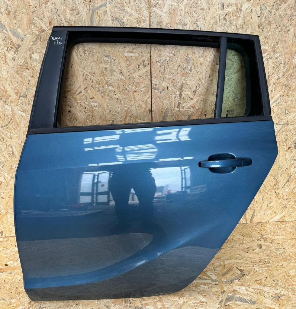 фото №1, Opel zafira c дверь левая задняя задние 22s