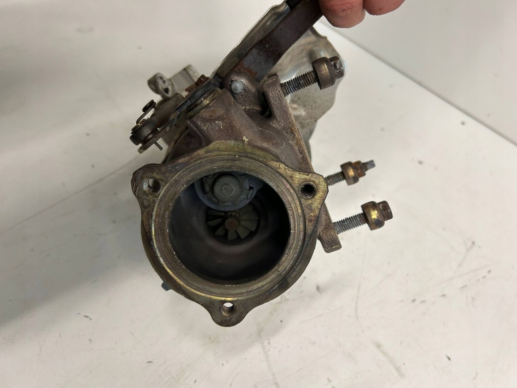 Turbo peugeot 508 1.6 thp 10fkbj 9813852580 Цена