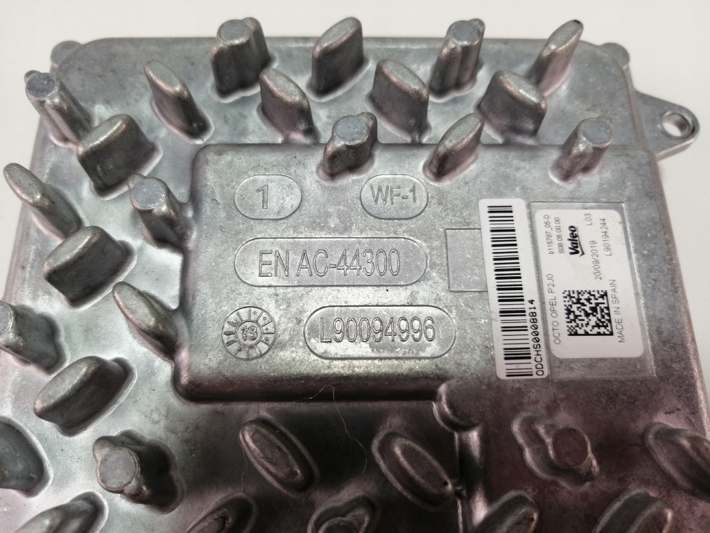 фото №2, Opel corsa f mokka b modół led преобразователь правая