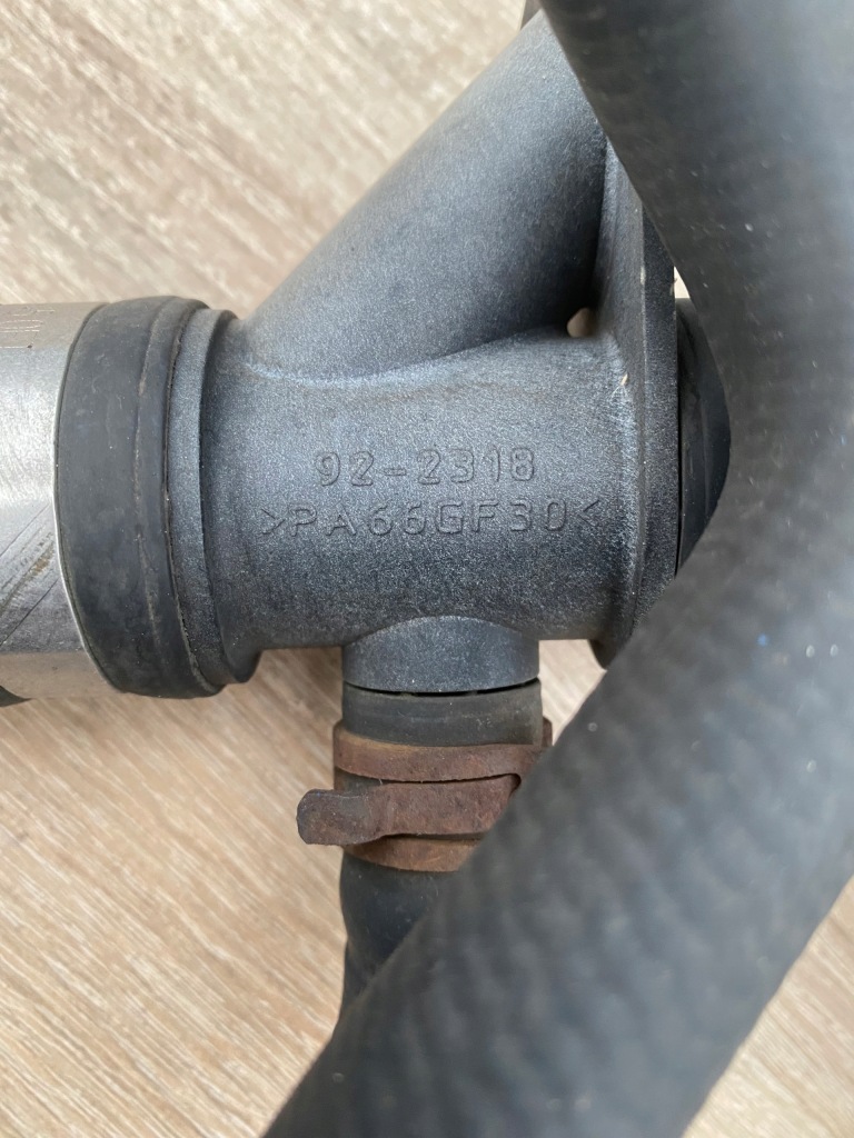 Купить Трубы шланги провода радиатора воды ford transit custom 2.2 tdci - bk218286bd