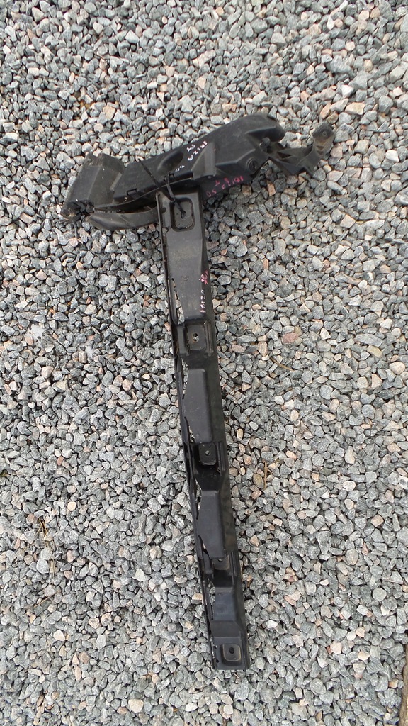 фото №1, Напрямна бампера задня seat ibiza 6j3807863