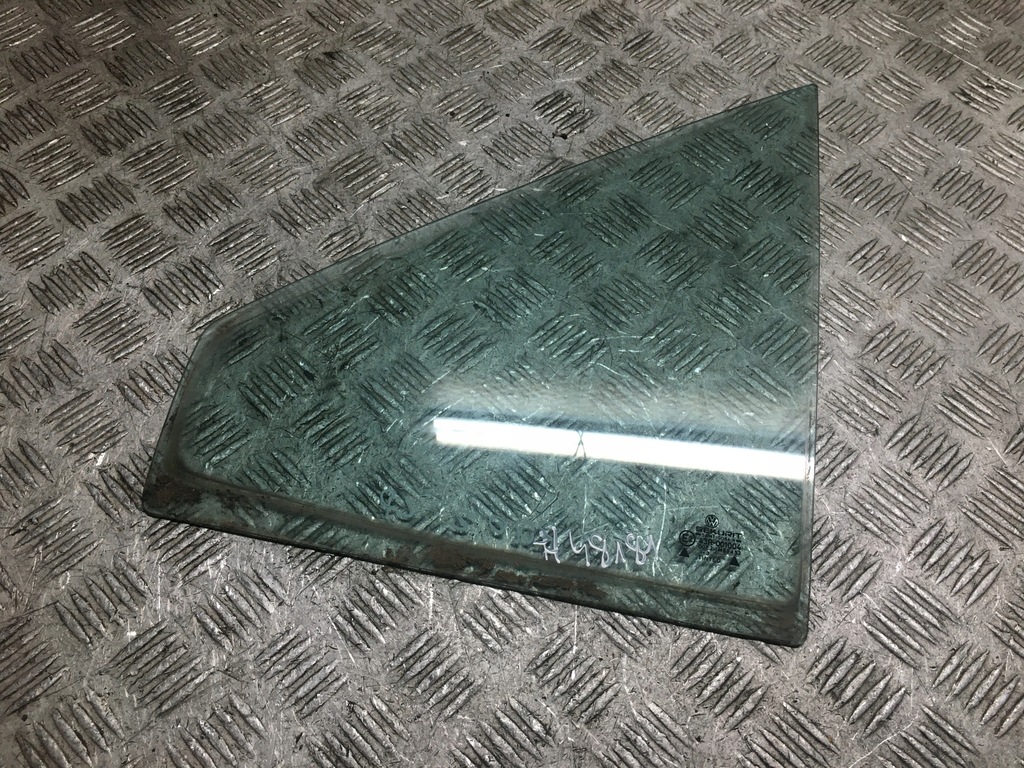 фото №1, Polo ii стекло треугольник левый перед