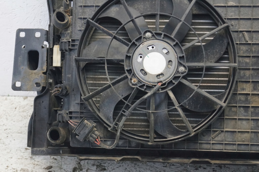 фото №15, Pas передний радиатор vw polo 6r v 1.4 b