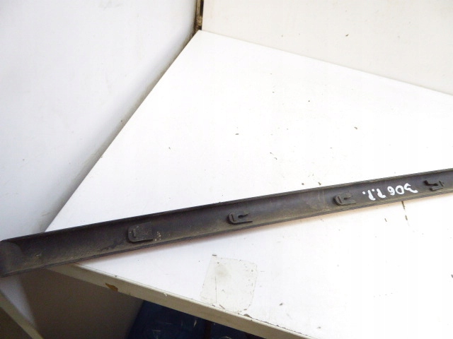 фото №9, Peugeot 306 lift 99-01 молдинг дверь перед правая sedan