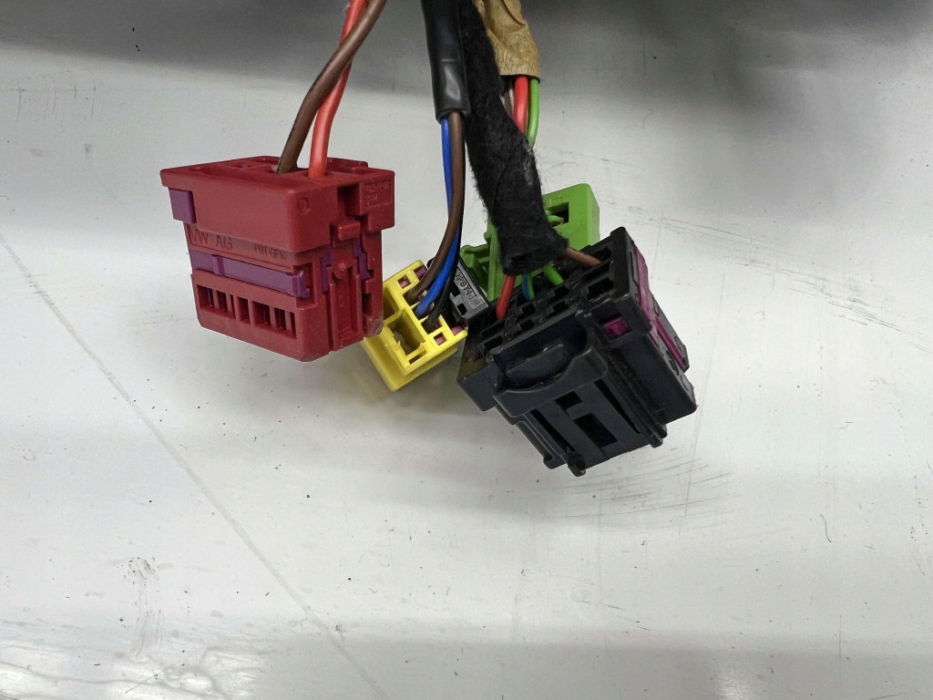 фото №8, Audi a4 b9 sedan s-line 2023 сиденья комплект заднее сиденье обшивки подогрев