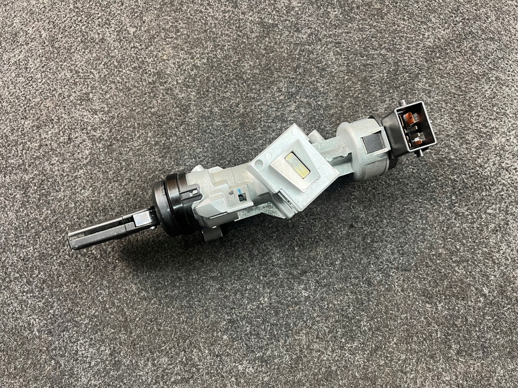 фото №5, Mazda v 5 i замок запалювання ключ 3m51-3f880-ac