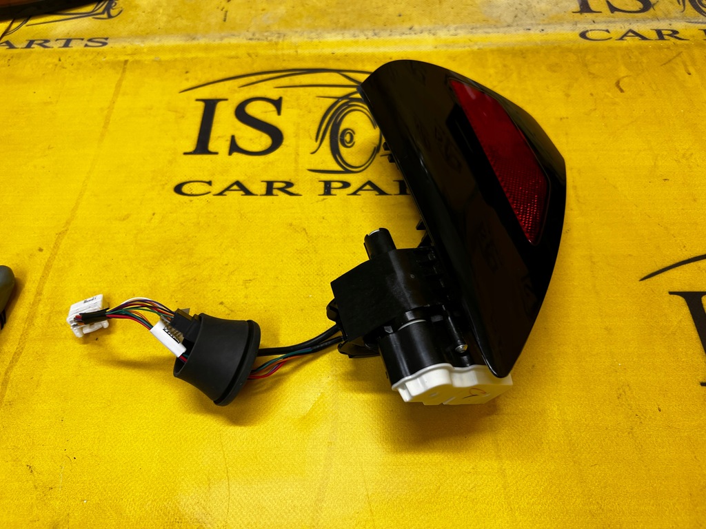 фото №4, Крышка port зарядки отражатель лампы задняя задний левый tesla model 3 przedlift