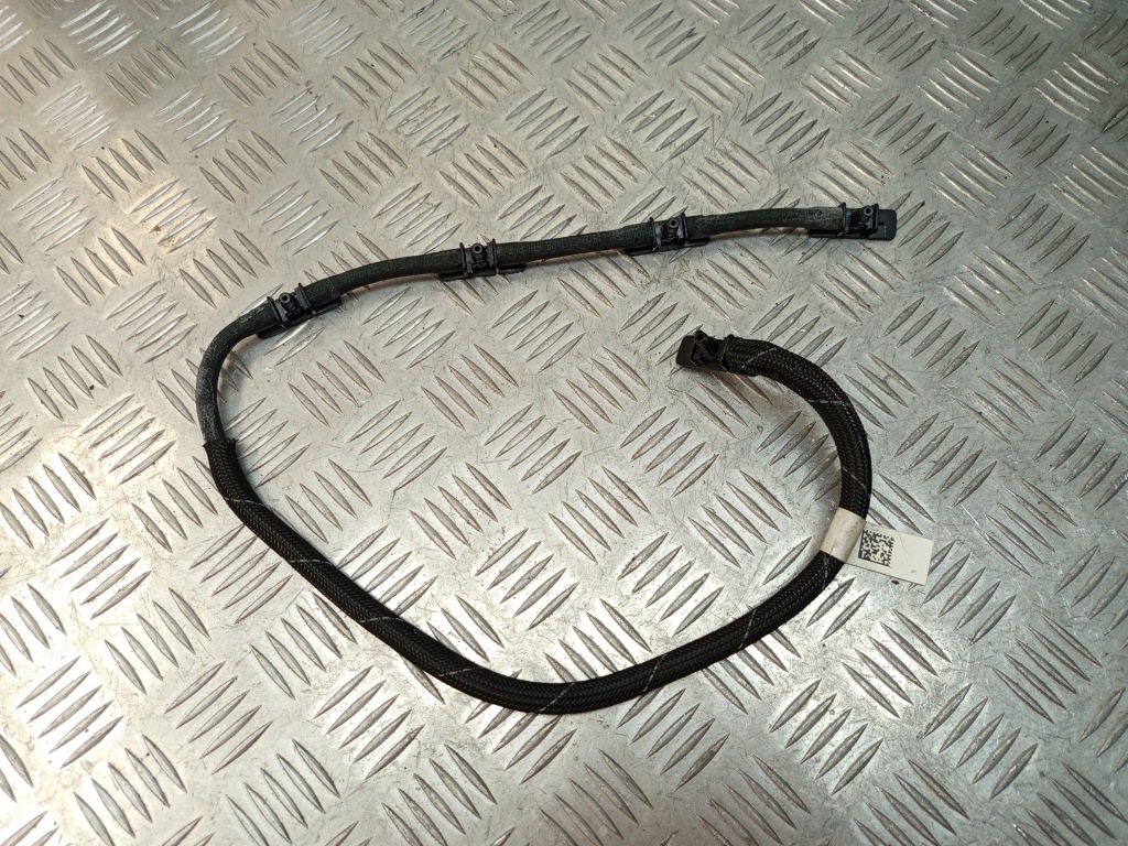 Bmw x1 f48 g20 g21 g30 g31 шланг пабтрубок  топлива 8587546 Цена