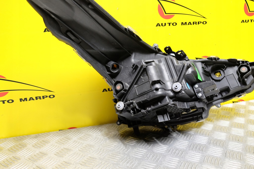 фото №10, Toyota prius 2019- фара лампа перед full led l usa