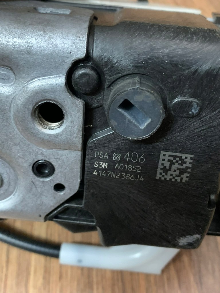фото №5, Замок двері перед лівий citroen berlingo ii peugeot partner ii 9135eg ori