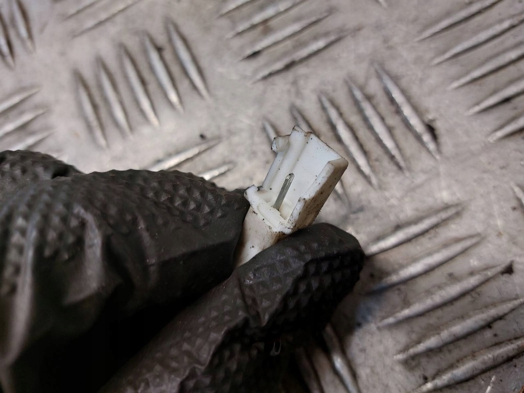 фото №9, Накладка крышки багажника + ручка kia sorento i yl 81240-3e000 81230-3e000