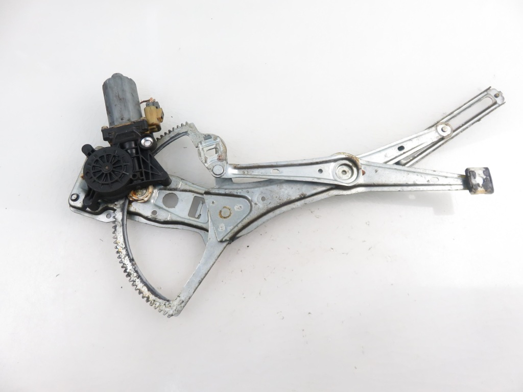 Купить Подъемник стекло правый передний mercedes w163