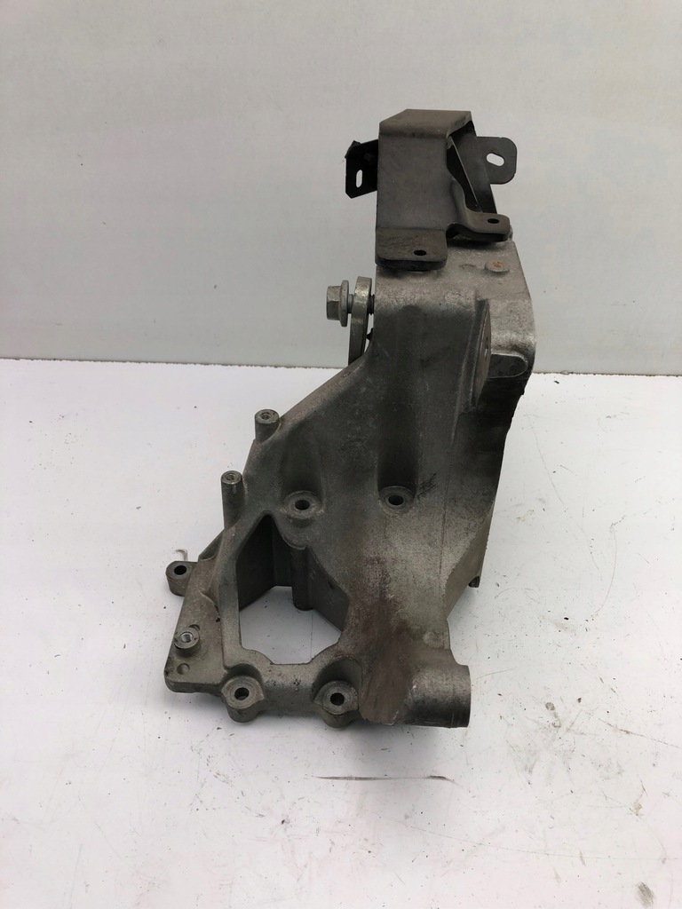 фото №1, Opel insignia 2.0 cdti кронштейн двигуна 55574721