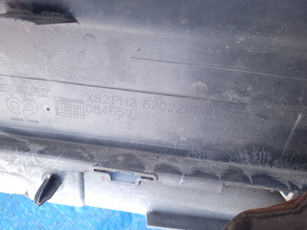 Renault trafic iii 3 | бампер перед передний lift 620226941r | 0185 Доставка