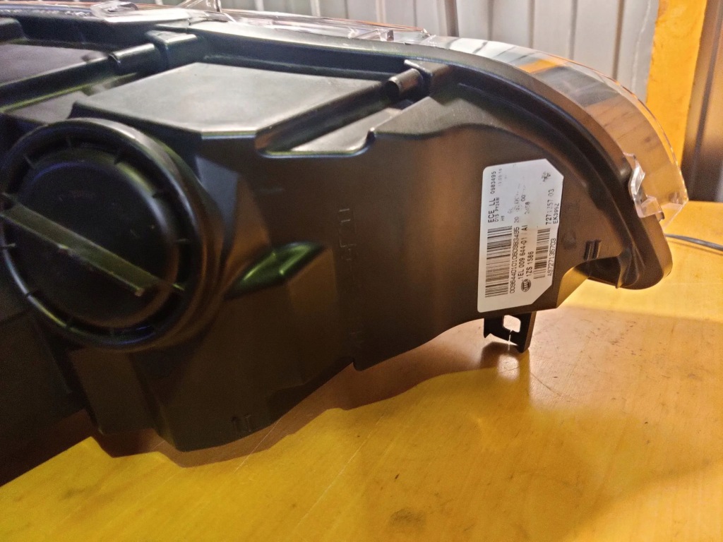 Bmw x6 e71 2010 лампы передние Недорого