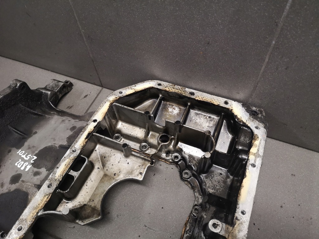 фото №3, Поддон масляная верхний audi a8 d2 2.5 tdi 059103603h