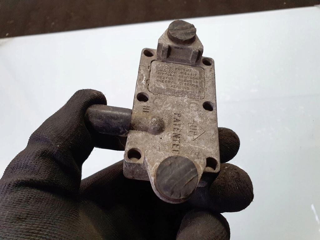 фото №10, Ford galaxy 1998 датчик тиску повітря