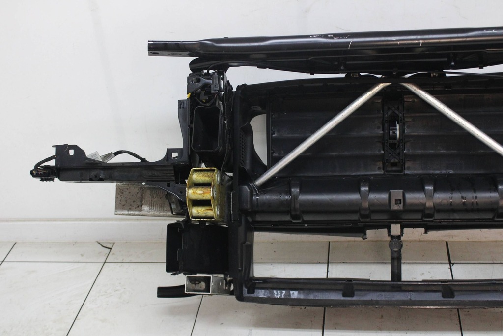 фото №8, Bmw 5 f10 f11 2009r- pas перед передний жалюзи шторка балка