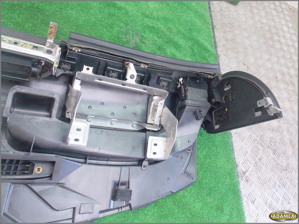 фото №10, Audi a6 c5 2001r sedan - панель приладів rozdzelcza