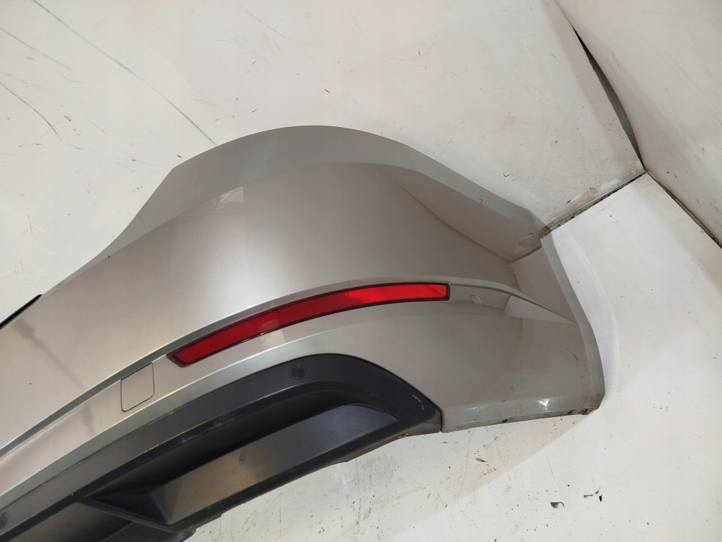 Бампер задні skoda superb 3 3v седан lf8h 6xpdc , під  фаркоп , комплект, повний Київ