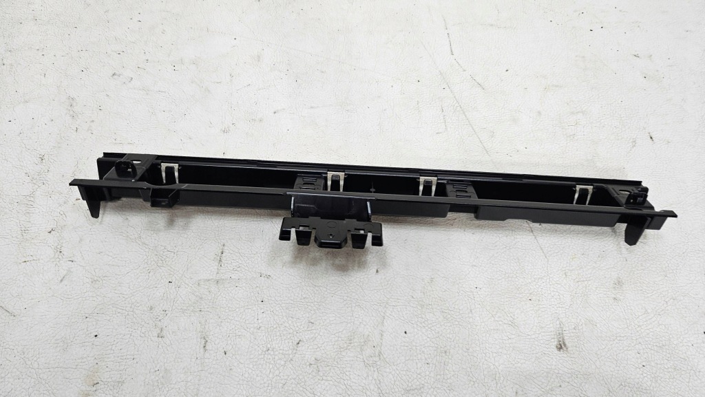 фото №1, Bmw i4 2023 напрямна накладки порога