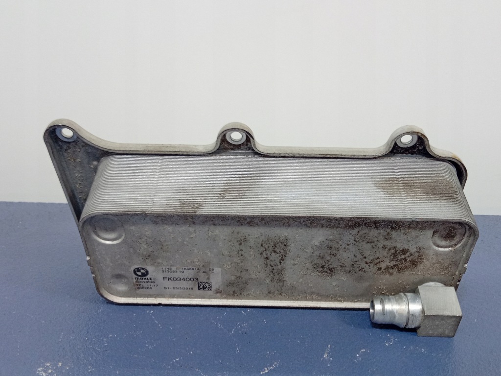 фото №1, Bmw 7 g11 g12 4.4 v8 радиатор масла 7648914