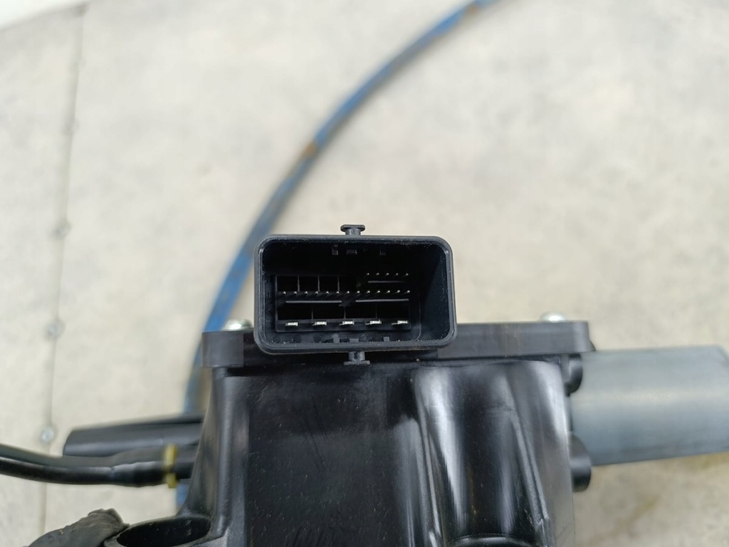 Гальмо ручний електричний peugeot 5008 9682474880 a2c53293632 bosch Недорого