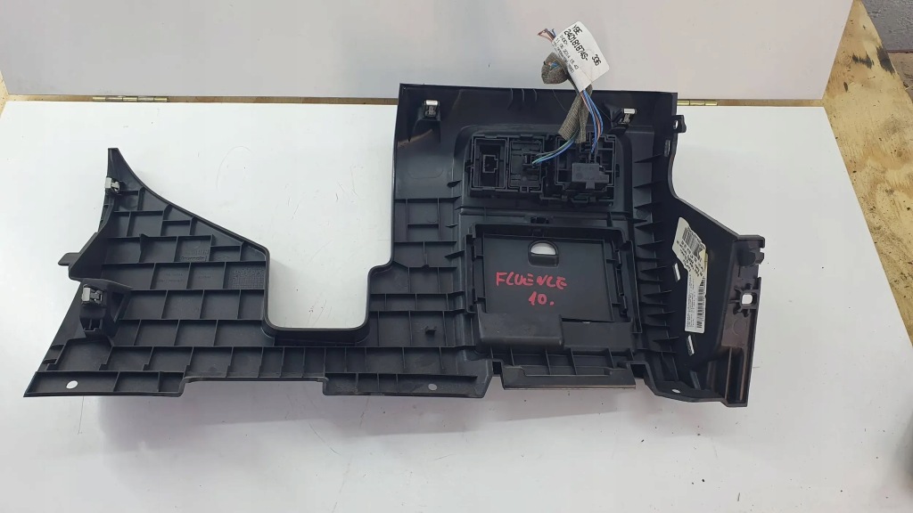 Renault fluence защита нижняя консоли колонки рулевого в Украине