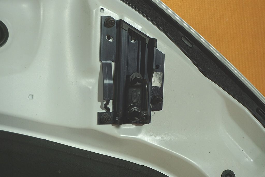 фото №12, Audi a4 8w b9 66km капот шумоізоляція форсунки 8w0823029a ls9r