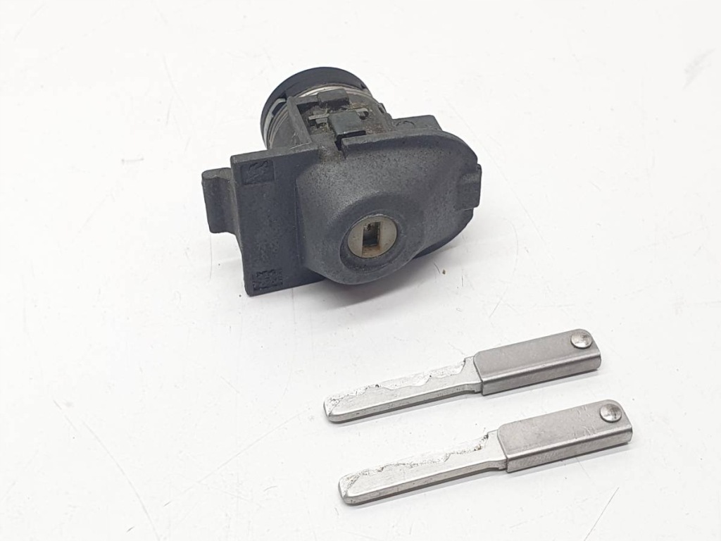 Купить Jaguar xj x351 2016 вкладка замка дверь передних